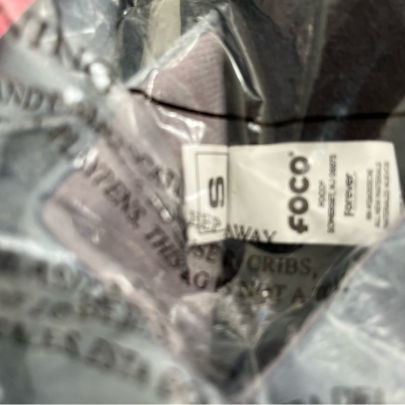 Las Vegas Raiders Foco Big Team Logo Scuff Slippers - Picture 2 of 8